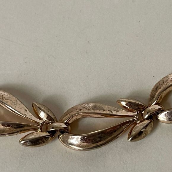 VINTAGE SIGNED CROWN TRIFARI GOLD TONE 16.5" NECKLACE EXCELLENT CONDITION - Picture 6 of 11